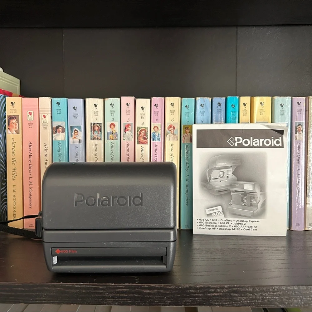 Polaroid OneStep Instant Camera - Black - Tested